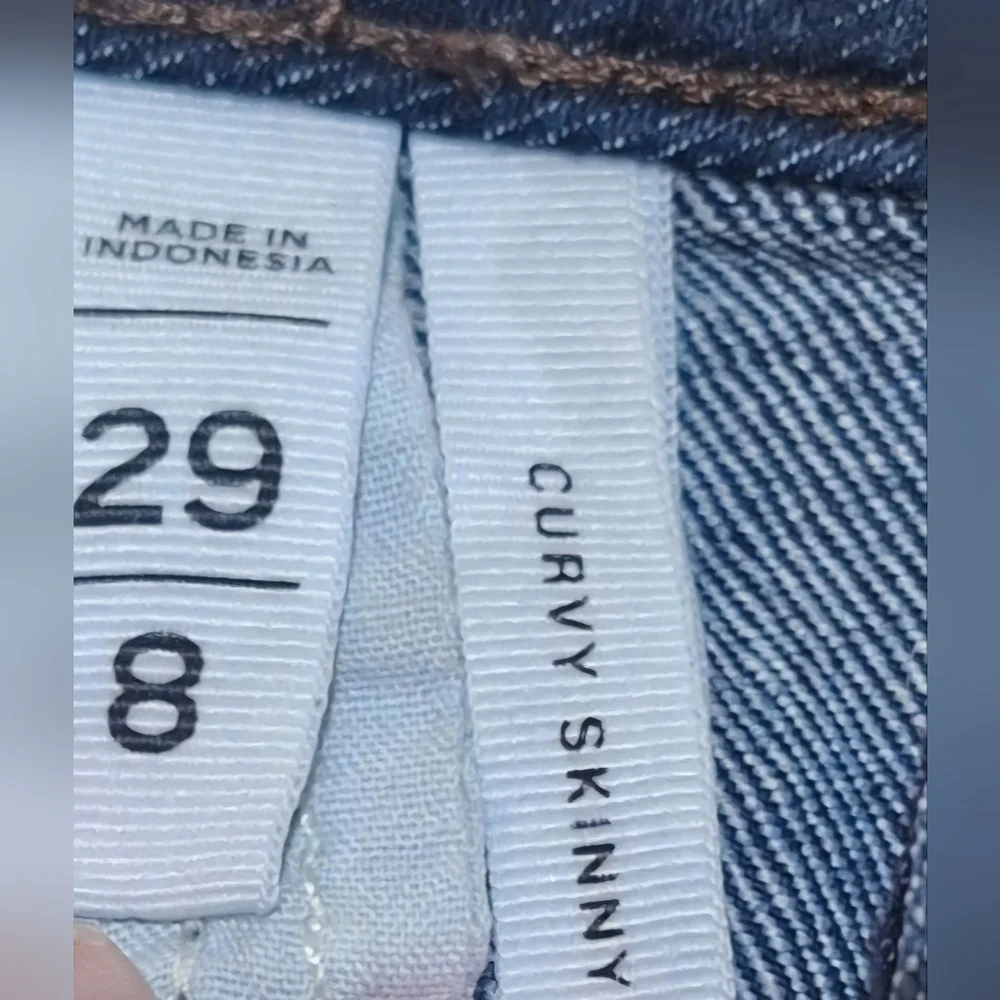 #1683 Ann Taylor Loft Blue Curvy Skinny Jeans Dark Indigo Sz. 8